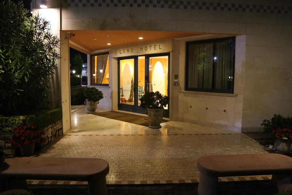 Hotel Lenotel Екстериор снимка