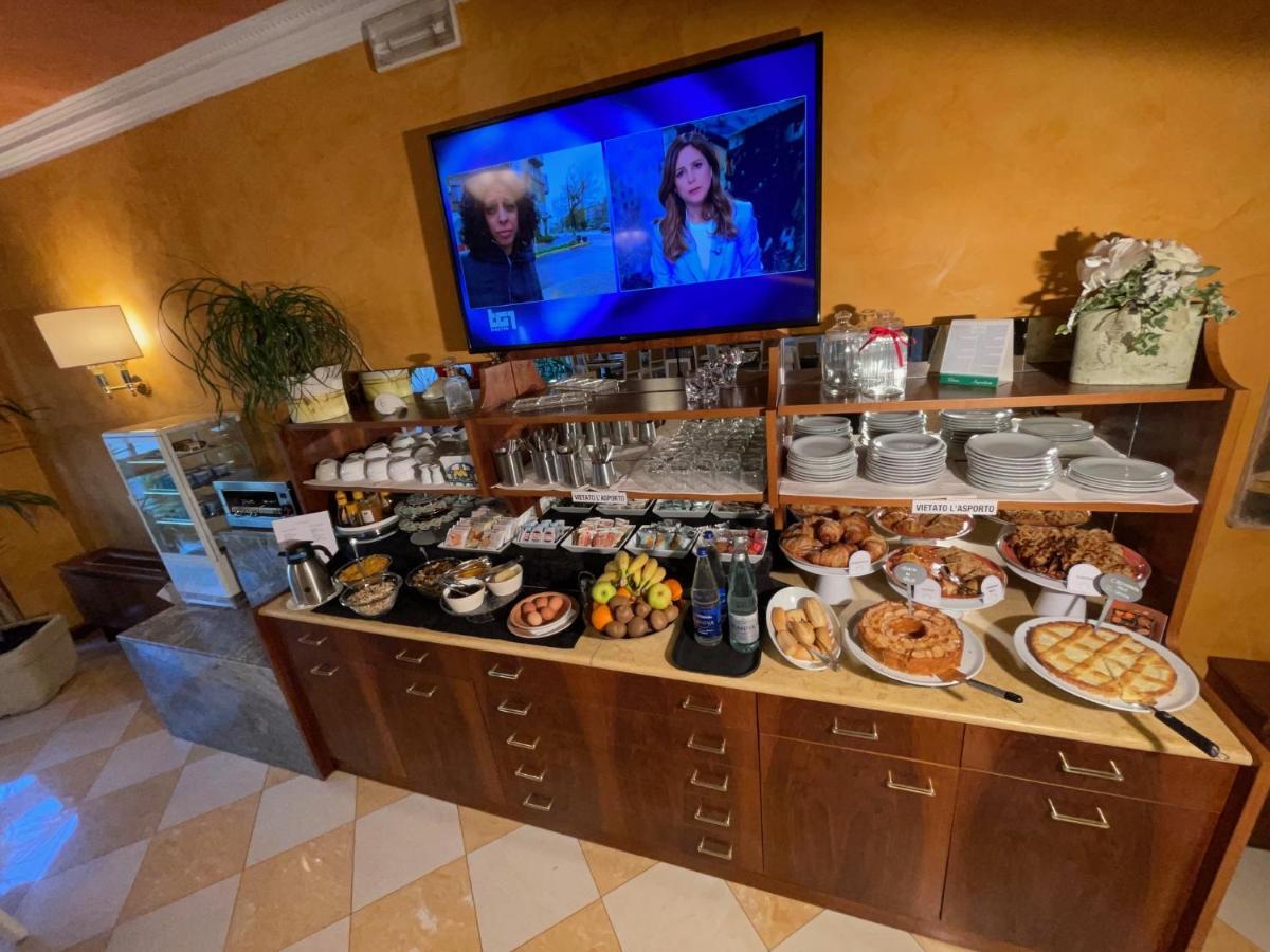Hotel Lenotel Екстериор снимка
