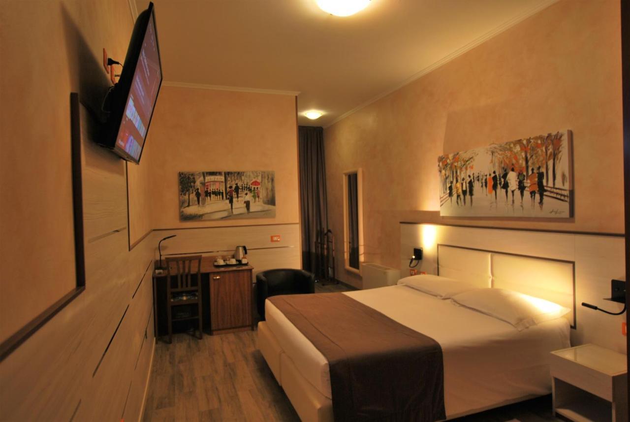 Hotel Lenotel Екстериор снимка